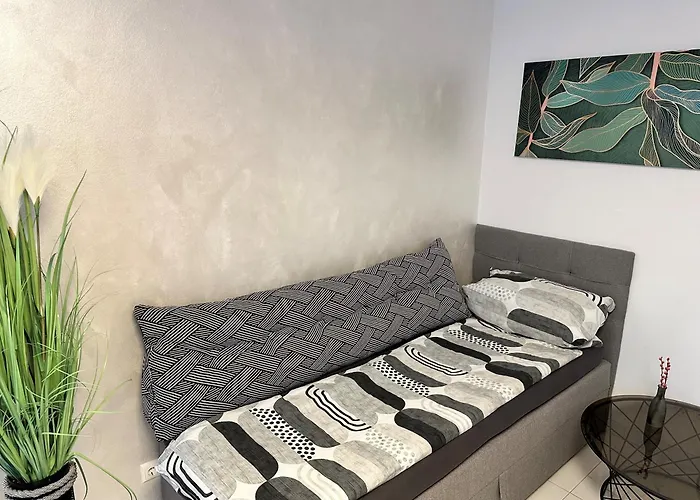 Fewo Bee61 * Langen Exklusiv Fuer 4 Personen *Vollausstattung Mit Kueche* Inklusive Terrasse