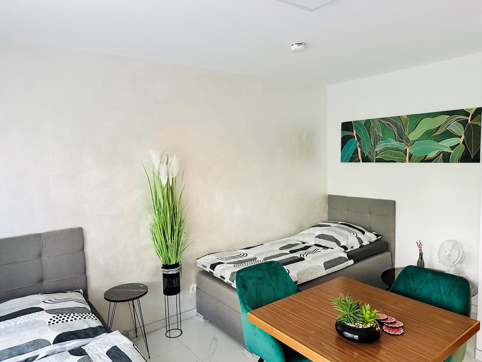 Bee61 * Langen Exklusiv Fuer 4 Personen *vollausstattung Mit Kueche* Inklusive Terrasse Apartment Langen (Hessen)