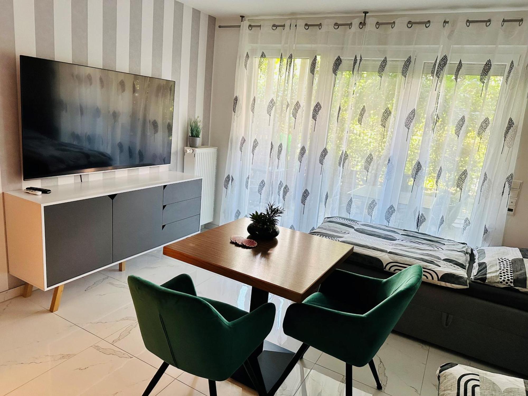 Apartment Bee61 * Langen Exklusiv Fuer 4 Personen *vollausstattung Mit Kueche* Inklusive Terrasse *