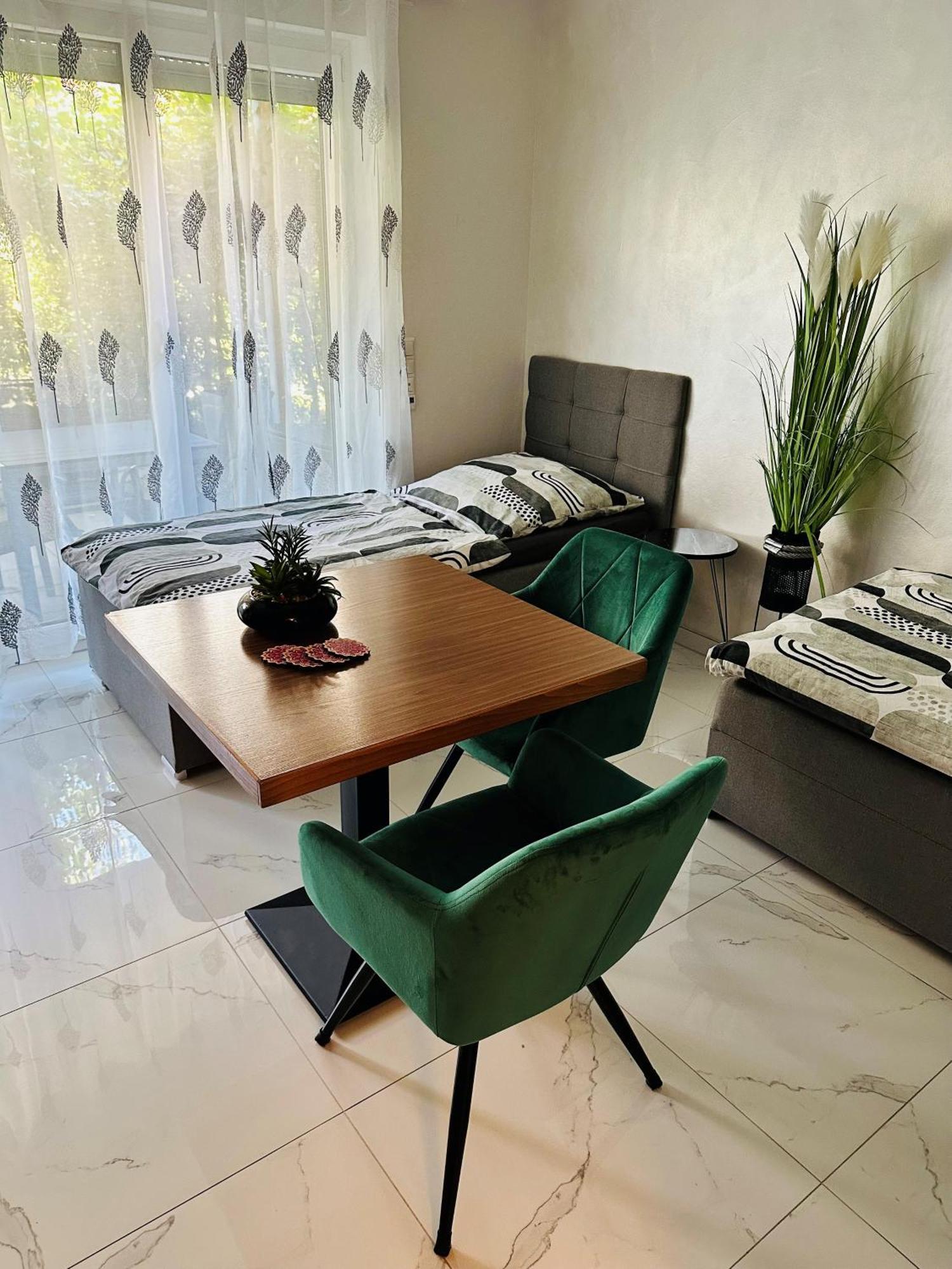 Bee61 * Langen Exklusiv Fuer 4 Personen *vollausstattung Mit Kueche* Inklusive Terrasse *